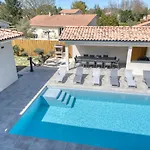 וילה Des Ecureuils By Interhome *