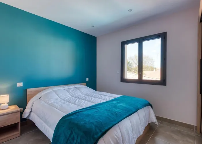 Des Ecureuils By Interhome