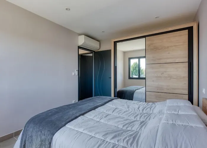 Vila Des Ecureuils By Interhome