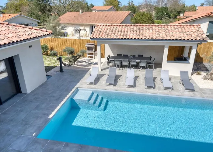 Vila Des Ecureuils By Interhome *